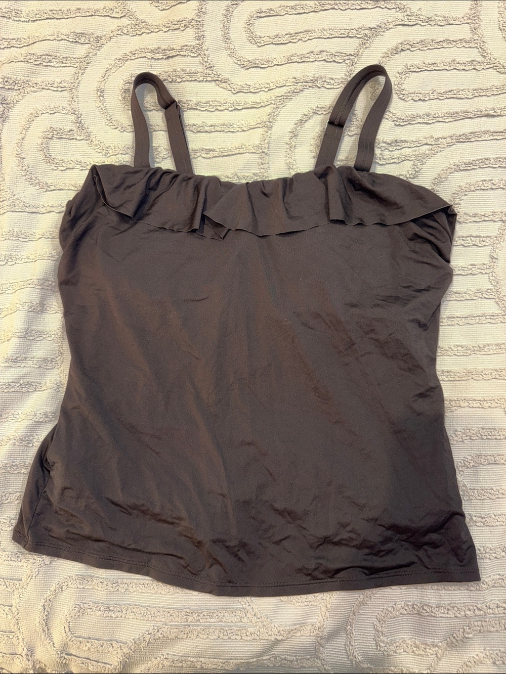 Lands’ End ruffle tankini top underwire bra black. Size 16DDD